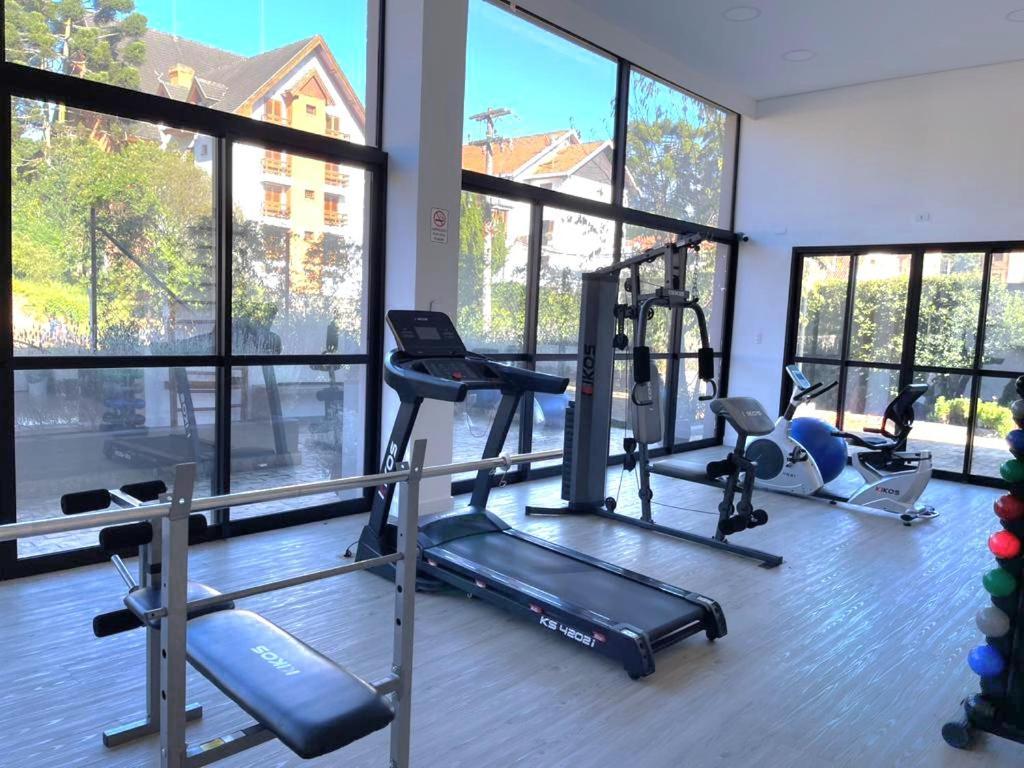 Nosso Loft Encantador Em กังโปสดูจอร์เดา ภายนอก รูปภาพ